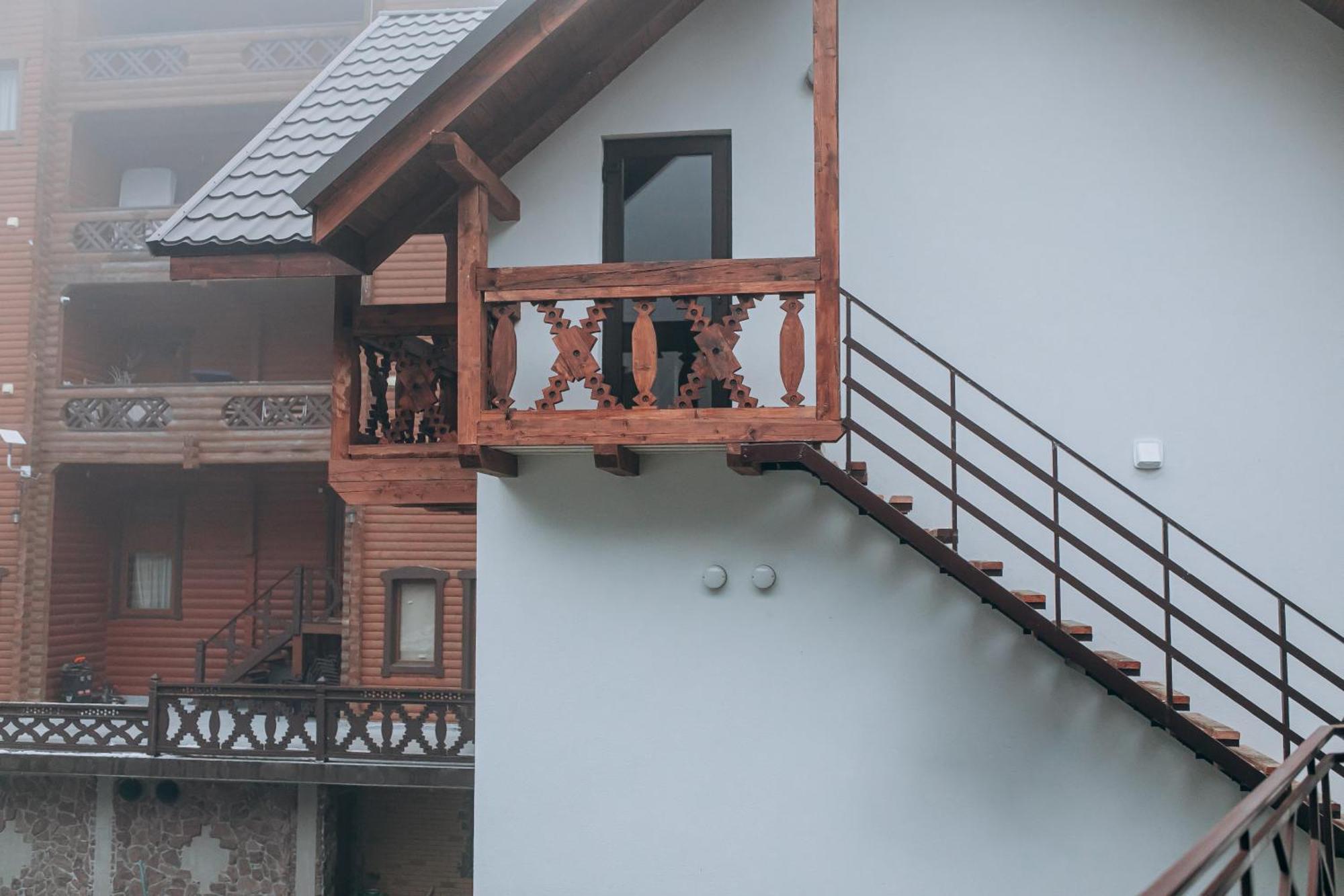 Karpatski Dzherela Yaremche Ngoại thất bức ảnh